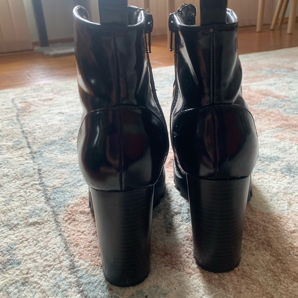 size 7 black heel platform lace up boots - Picture 3 of 3